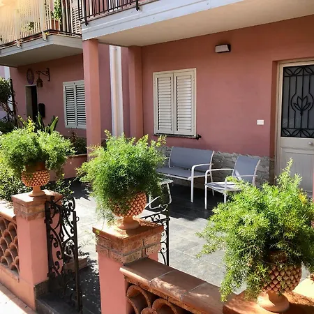 Pensjonat La Ginestra Giardini-Naxos